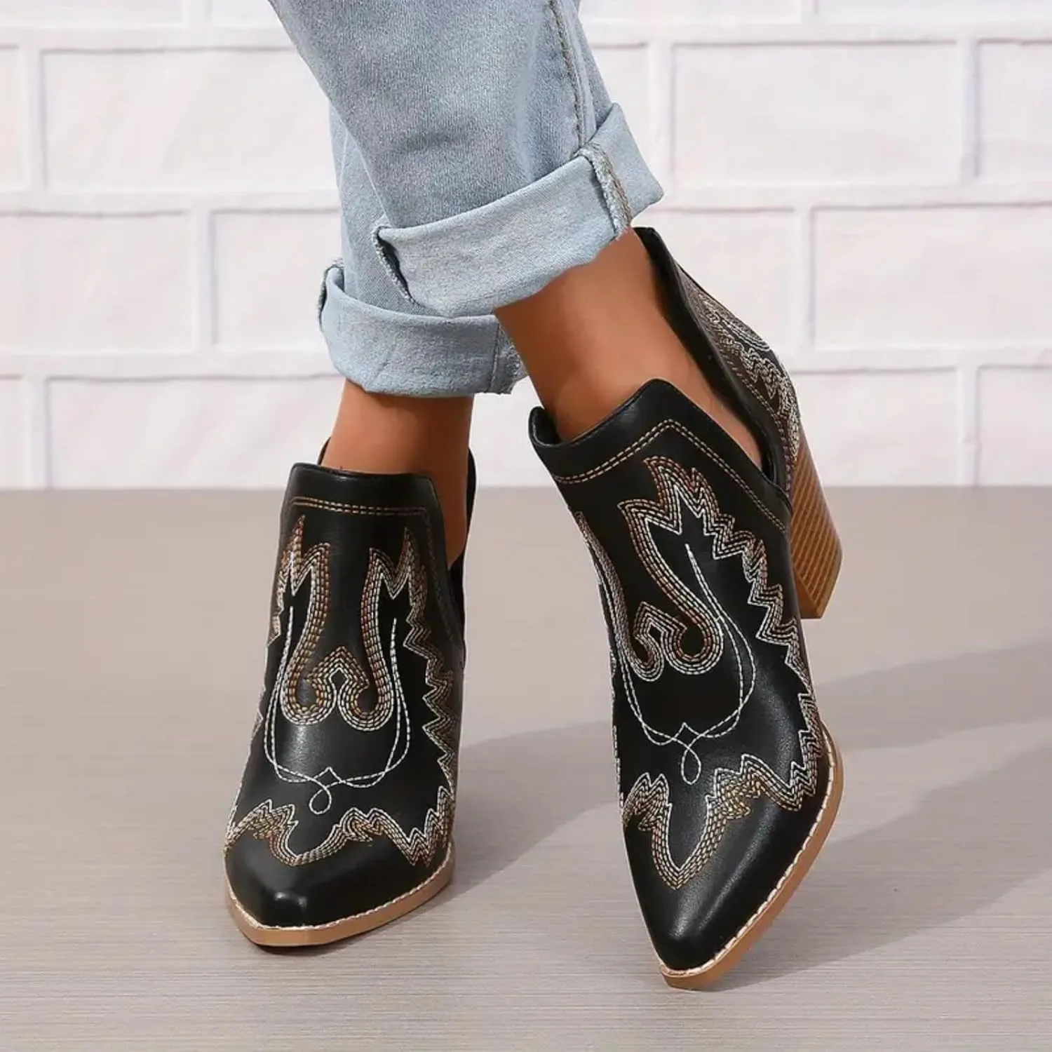 Ankle Boots for Women Low Heel Chunky Boots for Women Women Pointed Toe Block Heel Pull On V Cut Embroidered Boots