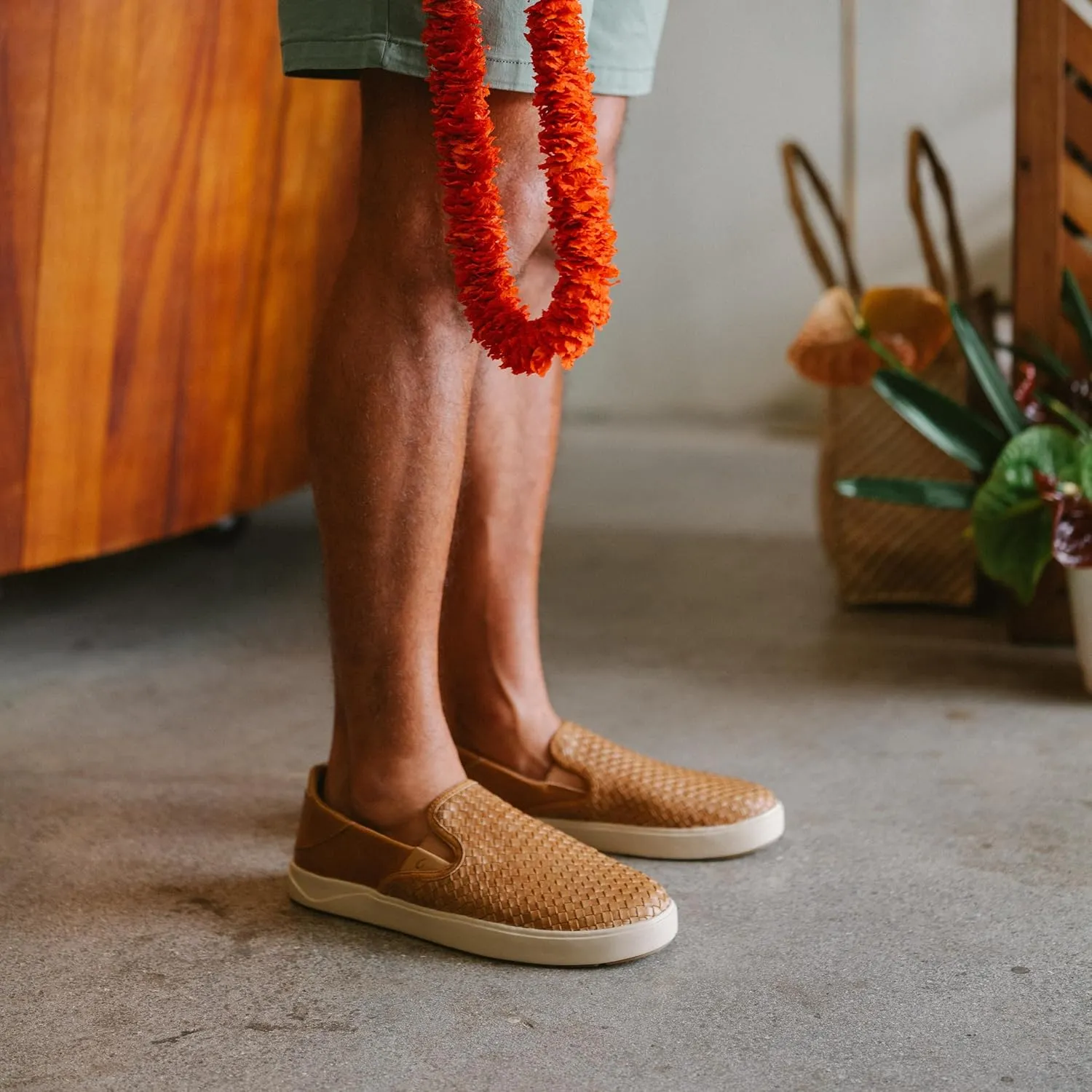 OLUKAI Lae'ahi Lauhala Men's Woven Leather Shoes, Versatile Everyday Leather Sneakers, Easy Slip On Design, All-Day Wear & Comfort